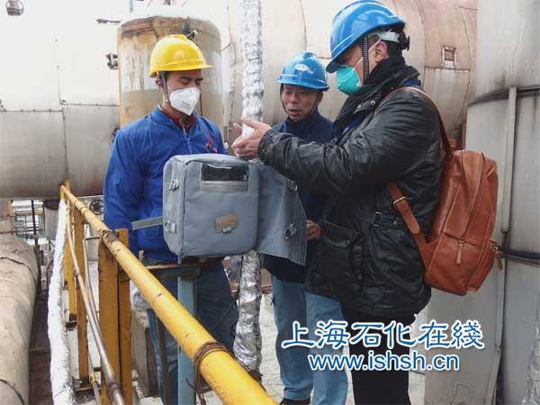 上海金山石化--涤纶部升级重要仪表保温